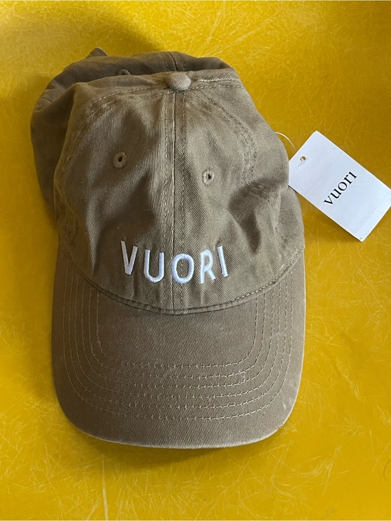 Vuori Accessories - NWT Vuori Tan Cap with White Embroidered Logo